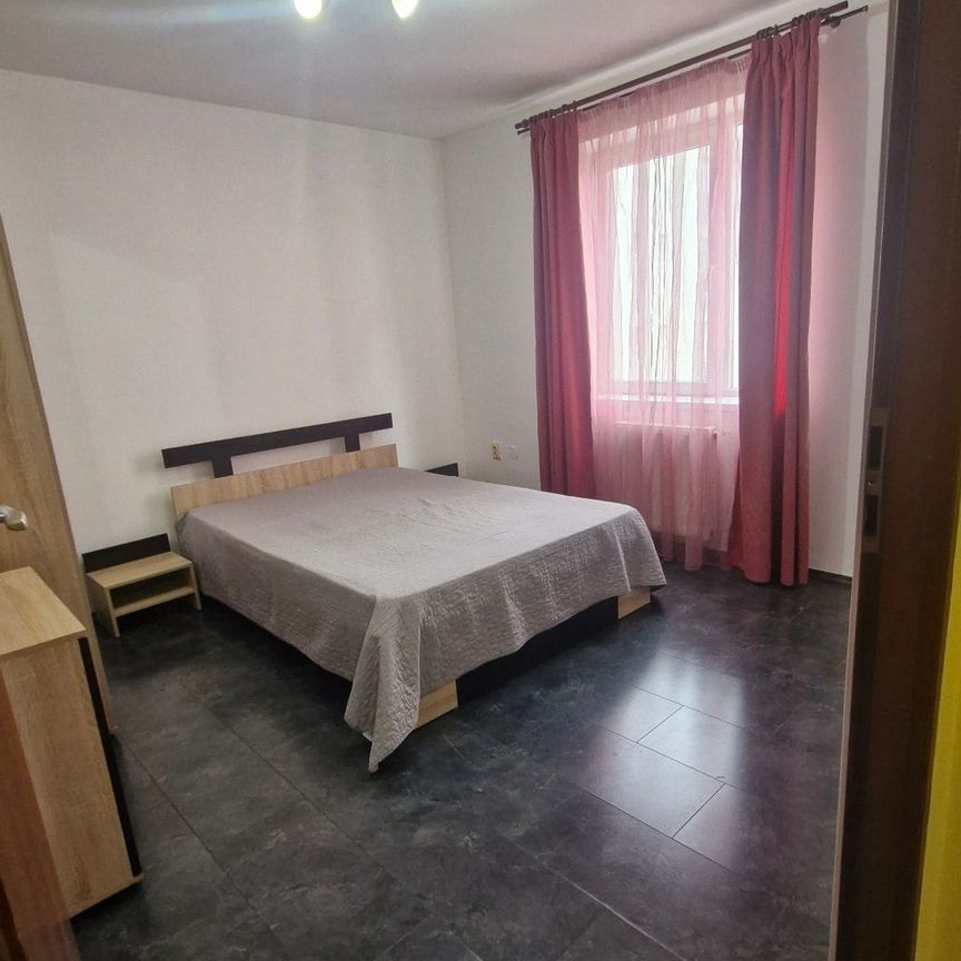 Garsonieră decomandată, mobilată, etaj 3, Str. Frunzei, Sibiu - Fotografie 1