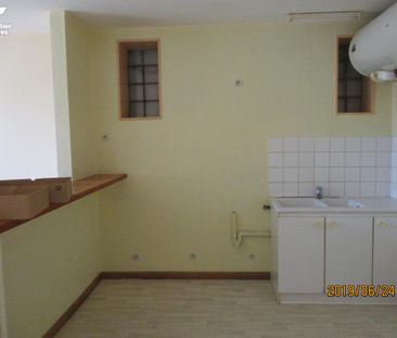 VOUZIERS, un appartement de type F2 au 2ème étage - Photo 3