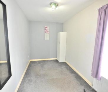 36a Willowfield Gardens, Belfast, BT6 9AZ - Photo 4