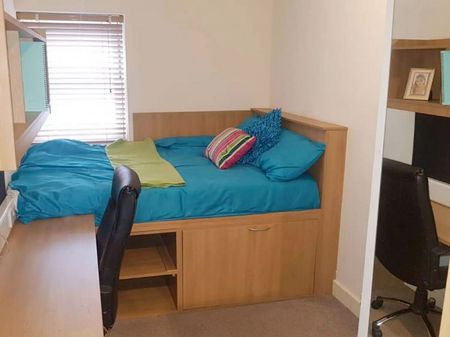 The Jazz bar 2nd floor flat 6 - Photo 5