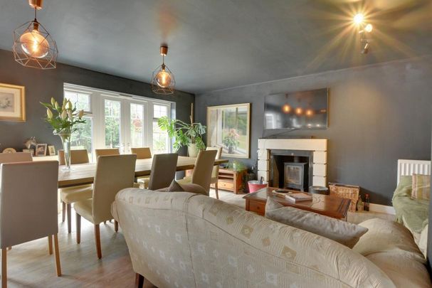 5 bedroom detached house to rent - Photo 1