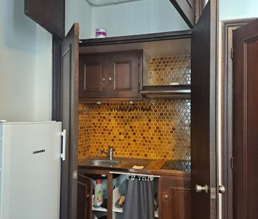 Location Appartement 1 pièce 24m² PARIS 5ème - Photo 3