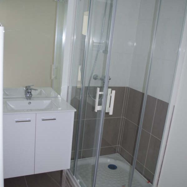 Location Appartement 2 pièces 42m² - Photo 1