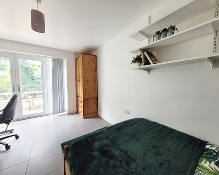 2 Bedrooms, 14 Willowbank Mews Flat 1 – Student Accommodation Coventry - Photo 5