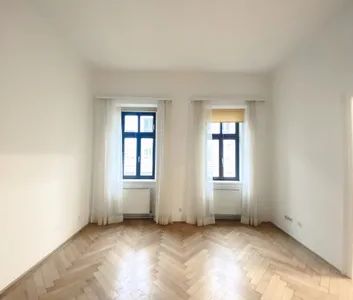 NEU! WG-Geeignet! Preiswerte 3-Zimmer Altbauwohnung zu vermieten! Zimmer separat begehbar! - Photo 2