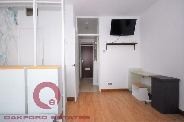 Studio to rent - Photo 1