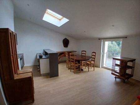 Location Appartement 2 pièces 52m² DOMPIERRE SUR MER 17139 - Photo 3