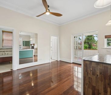 Spacious Character Home in a Prime Mount Lawley Location - Photo 1