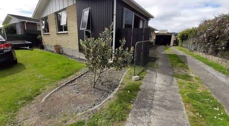 3 Bedroom Totara Park Upper Hutt - Photo 5