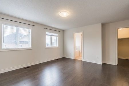 For Lease - 436 Wheat Boom Drive, Oakville, Ontario - Photo 3