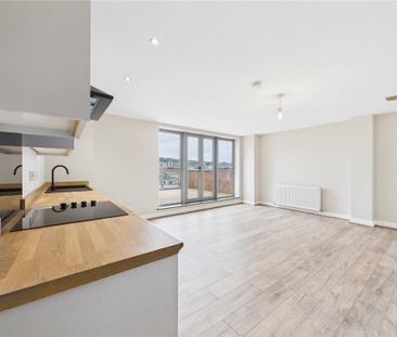 Studio to rent - Photo 3