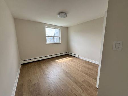 For Lease - 105 Tia Drive Unit# 305, Hamilton, Ontario - Photo 5