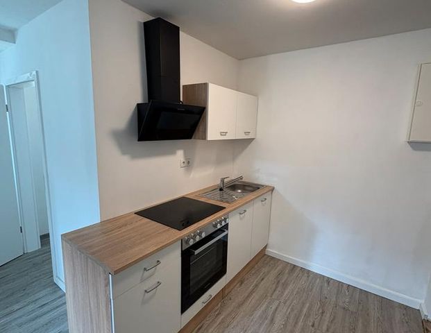 Moderne 1 Zi Souterrain Whg mit EBK W’rönfeld Besichtigung 20.12. - Foto 1