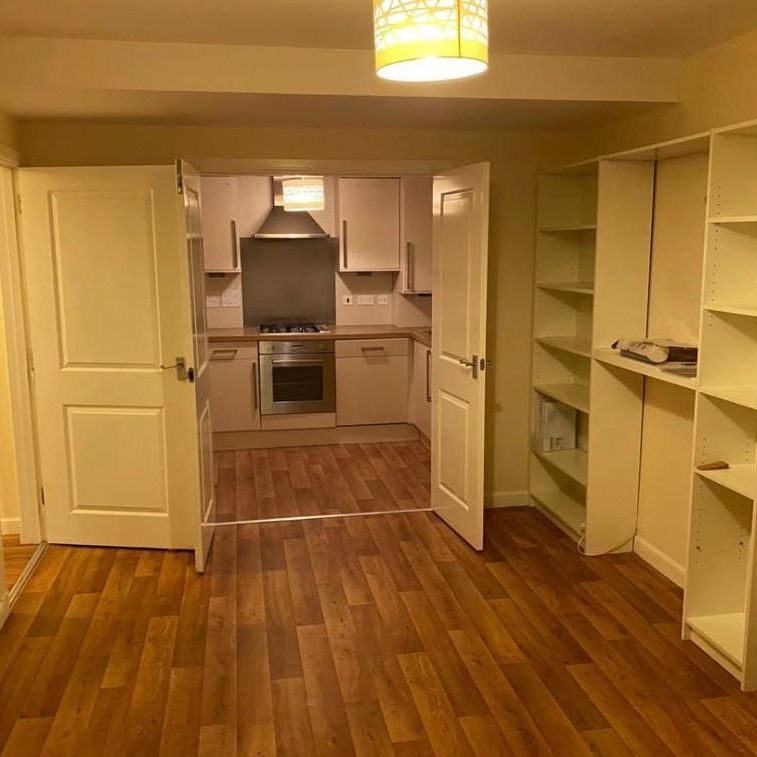 2 bedroom ground floor flat to rent - Photo 1