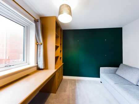 Four bed detached house to rent in Tithebarn Way, Exeter, EX1 - Photo 2