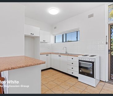 PRIME LOCATION - Photo 2