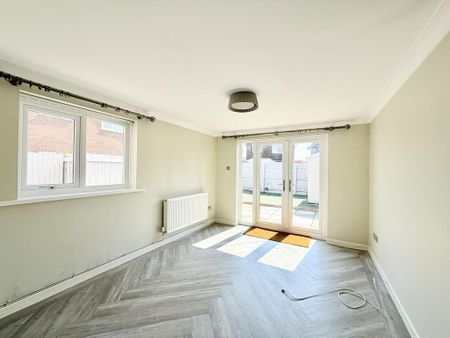 3 bedroom house to rent - Photo 2
