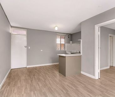 Cute & Modern 1x1 Unit in Secure Complex - Photo 4