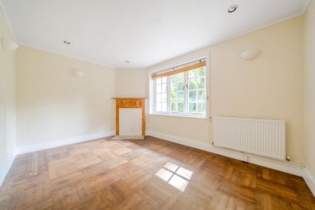 6 bedroom detached house to rent - Photo 4