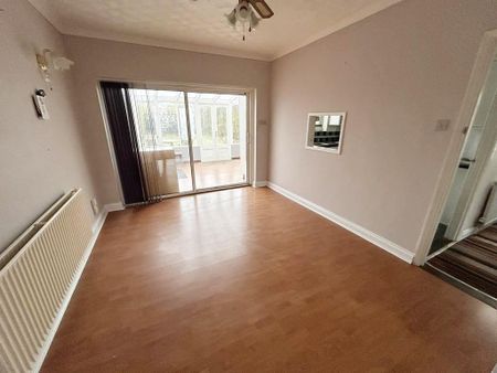 3 bedroom detached house to rent - Photo 5