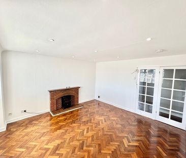 Squirrels Court, Gidea Park, RM2 6DL, Romford - Photo 4