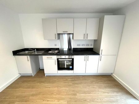 3 bedroom apartment to rent - Photo 4