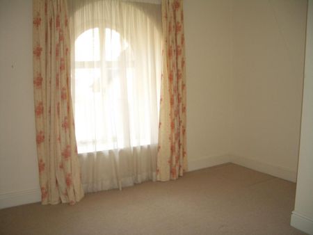 2 bedroom duplex to rent - Photo 3