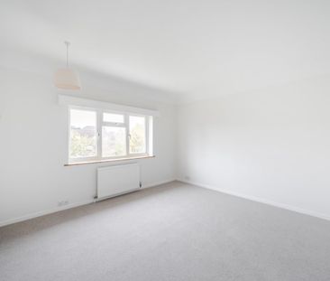 3 bedroom detached house to rent - Photo 2