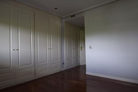 3 room luxury Flat for rent in Alcobendas, Autonomous Region of Madrid - Photo 4