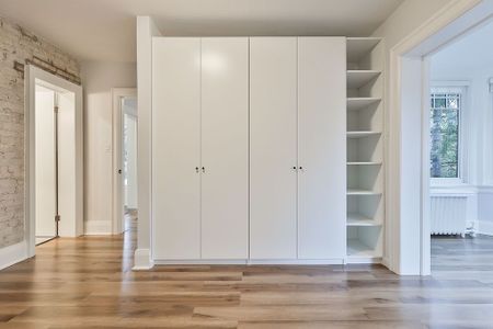 For Lease - 62 Inglewood Drive Unit# Main, Toronto, Ontario - Photo 2