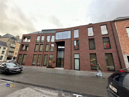 Leuk nieuwbouw appartement in het centrum van Sint-Truiden - Photo 1