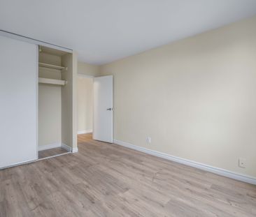 Seaway Tower Apartments - Photo 4