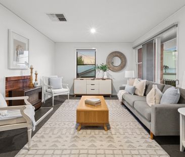 8 Welsh Place, Chifley ACT 2606 - House For Rent | Domain - Photo 5