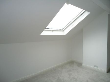 4 bedroom apartment to rent - Photo 3