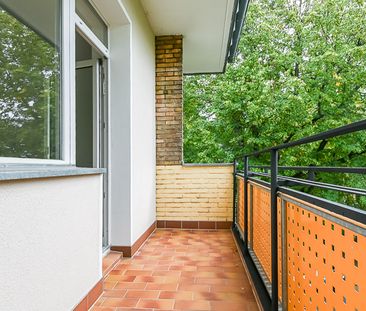 HOCHWERTIG SANIERTE 2-ZIMMER-WOHNUNG IN BERLIN-MARIENFELDE - ERSTBE... - Photo 1