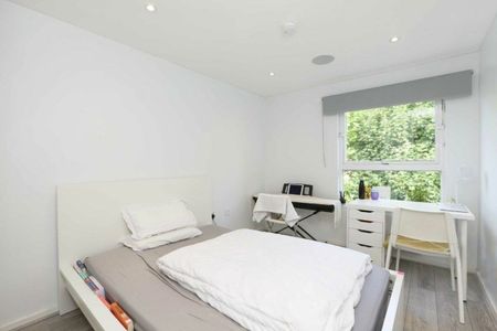 Henderson Drive, St John's Wood, NW8 - Photo 2