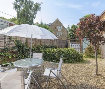 4 bedroom terraced house to rent - Photo 1