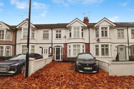 4 bedroom terraced house to rent - Photo 5