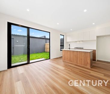 Modern Comfort with Everyday Ease - Photo 3