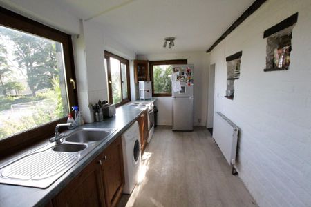 3 bedroom end of terrace house to rent - Photo 4