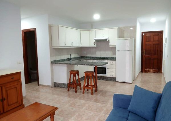 Se alquila en Buzanada apartamento de 2 dormitorios