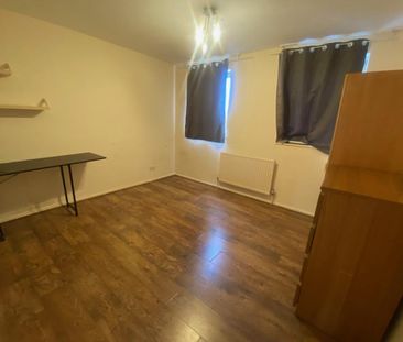 4 bedroom townhouse to rent - Photo 6