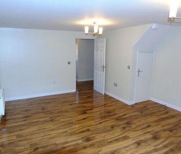 3 bedroom terraced house to rent - Photo 4