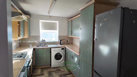 5 bedroom terraced house to rent - Photo 2