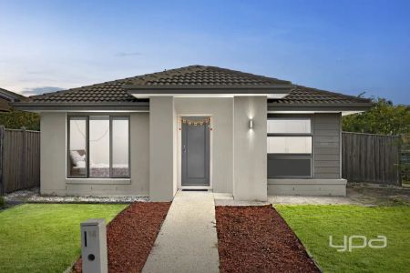 14 Maslin Walk, Point Cook VIC 3030 - Photo 3