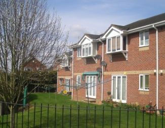 2 Bed - Westminster Court, Old Heath - Photo 1