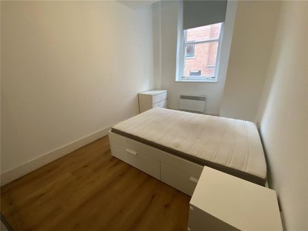 1 bedroom flat to rent - Photo 4
