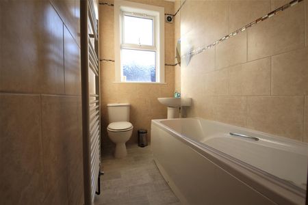 Langdale Terrace, Headingley, LS6 3DY, Leeds - Photo 4