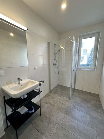 1. Monat mietfrei! – Lichtdurchflutete, moderne 2-Zimmer-Wohnung mit Loggia und KFZ-Tiefgaragenabstellplatz – Provisionsfrei - Foto 4