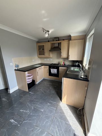 2 bedroom house to rent James Holt Avenue, L32 - Photo 5